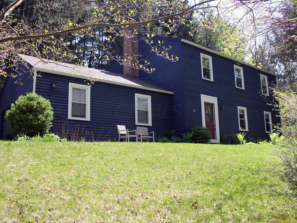 1st image of 366 Pine Tree Dr NE