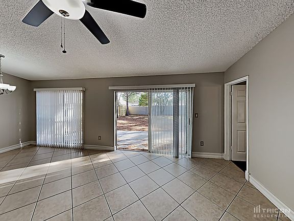 3rd image of 1611 Crossridge Dr
