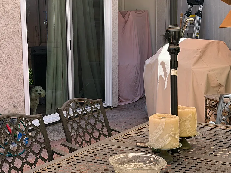 25 Santa Monica St — Photo 11