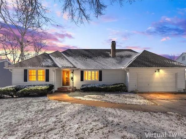 915 W 85th St, Kansas City, MO 64114