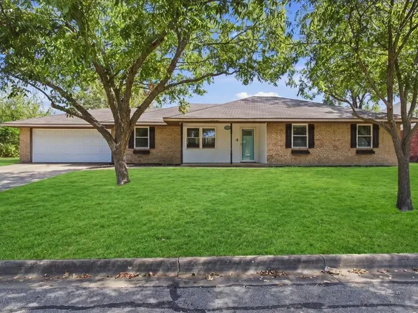 2108 N Center St, Bonham, TX 75418