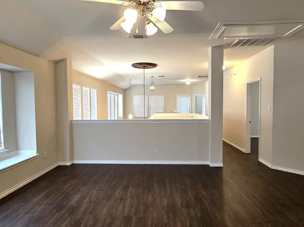 1117 Caudle Ln, Aubrey, TX 76227