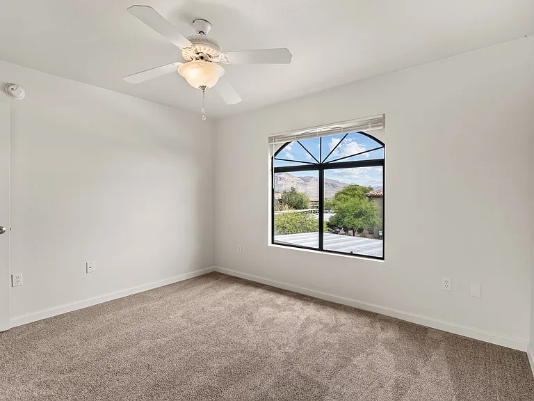 15-web-or-mls-5751 N Kolb Rd 19208-13_05202026
