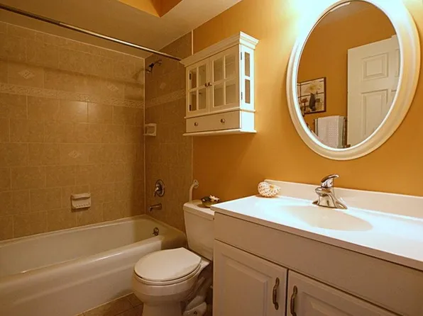 908 S Plum Grove Rd APT 119, Palatine, IL 60067