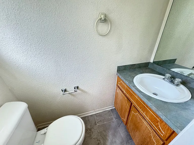 4409 Mattie Dr — Photo 7