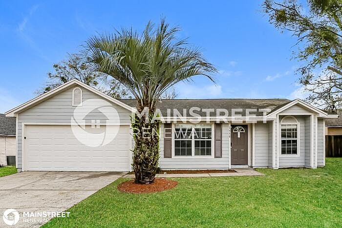 1st image of 7559 Dover Cliff Dr N #7559