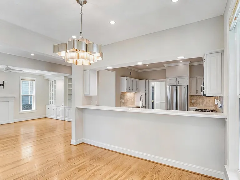Breakfast room