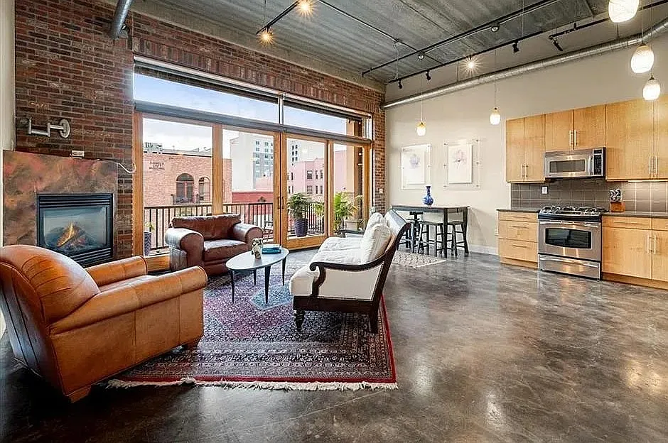 Building Photo - 101 N Tejon St #360