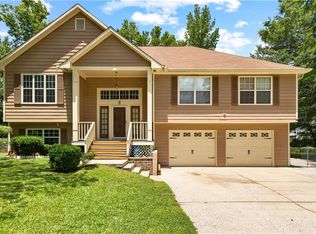 9283 Whaleys Lake Ln, Jonesboro, GA 30238