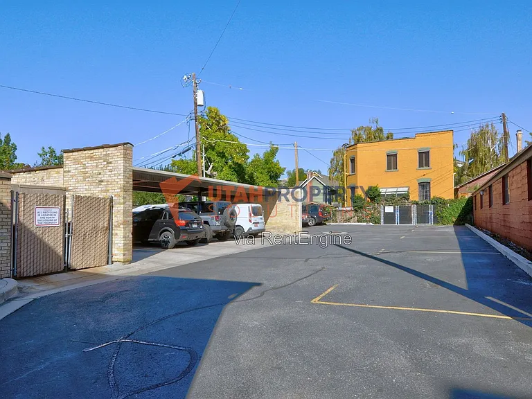 61 N T St #6 — Photo 27