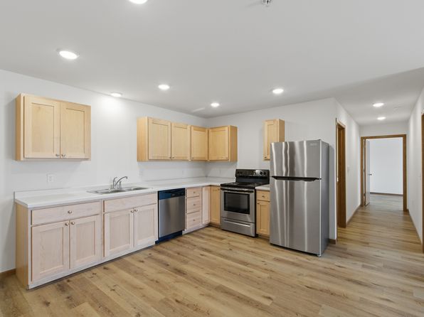 1542 Greenfield St #1104