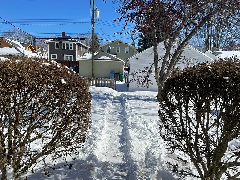 1933 Arthur St NE — Photo 18