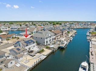 826 Forepeak Dr, Forked River, NJ 08731