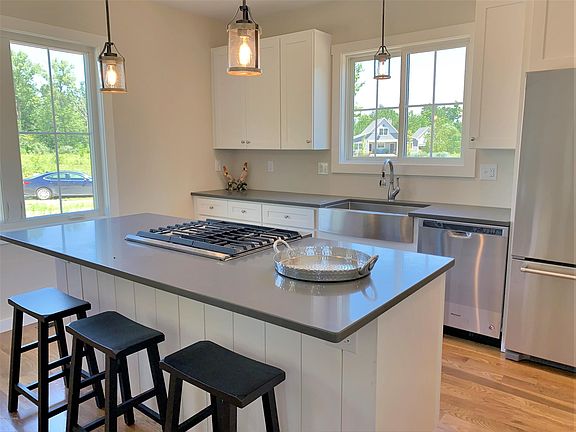 5th image of 5584 Hidden Pond Ln