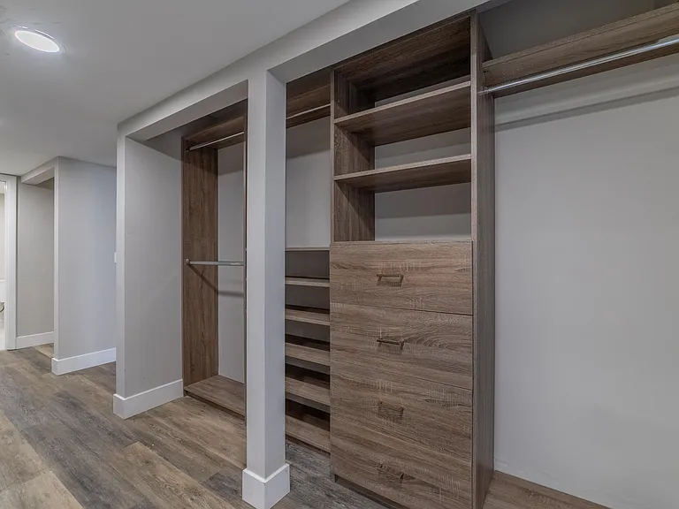 2517 Presidential Way #B — Photo 26