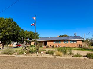 320 W Bryant St, Lockney, TX 79241