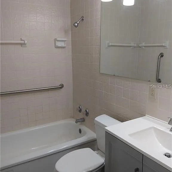 110 Orange Ave — Photo 6