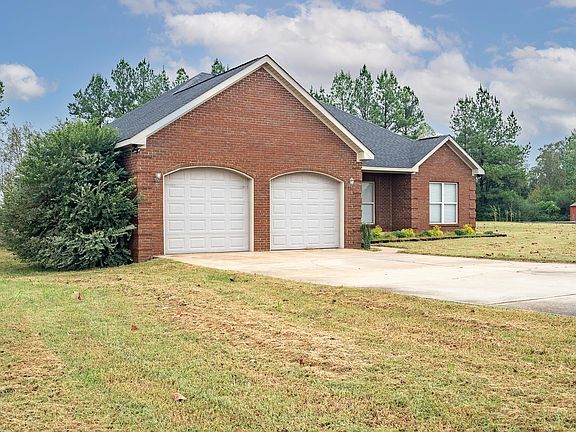 3rd image of 52 Braden Cv