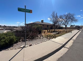 4001 Skyline Ct, Farmington, NM 87401