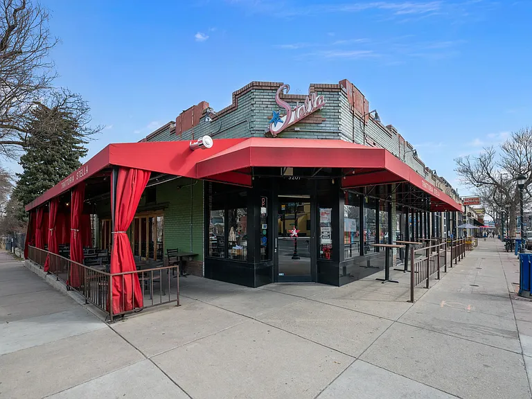 1489 Steele St #201 — Photo 36