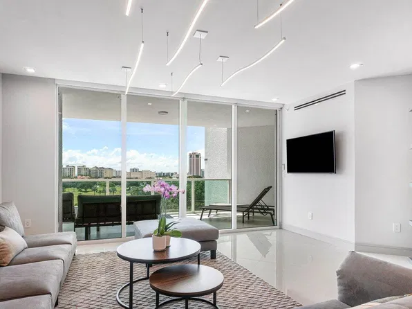 550 SE Mizner Boulevard #B709, Boca Raton, FL 33432