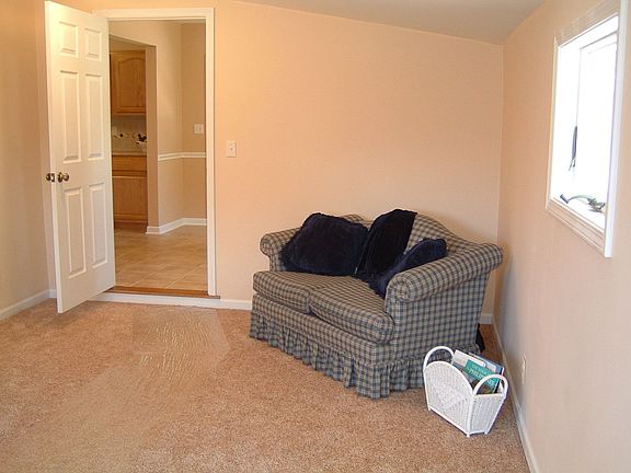 5th image of 313 Kingswood Dr