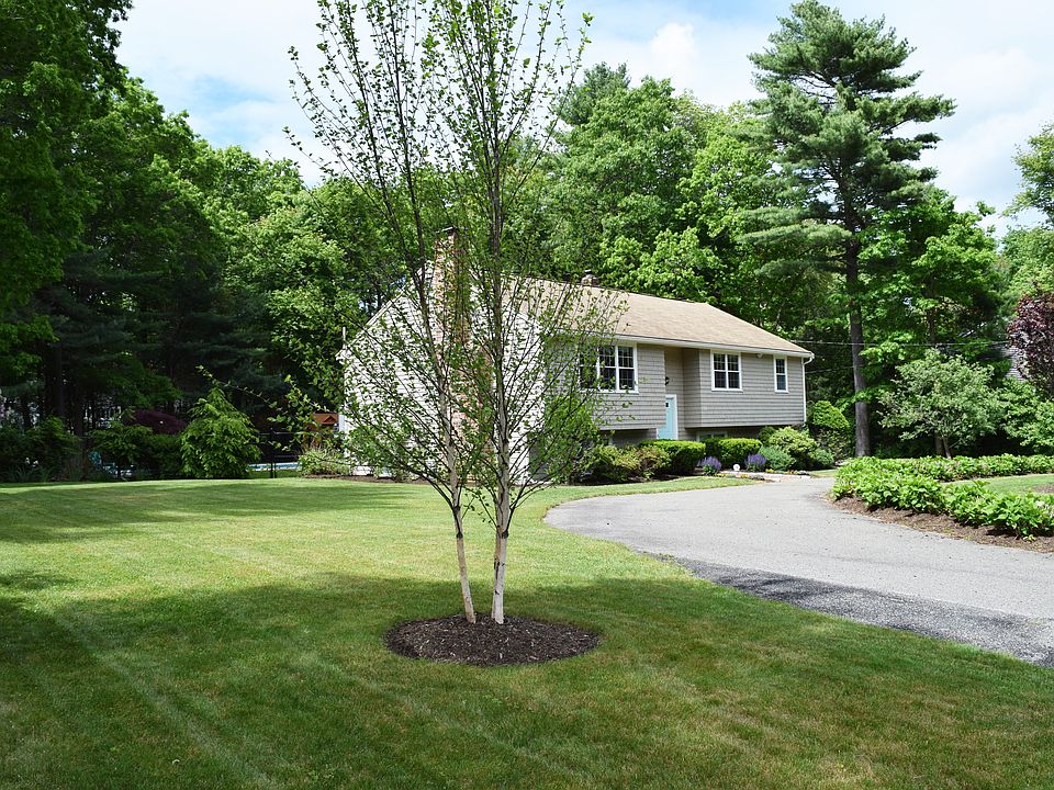 1st image of 14 Nottingham Dr