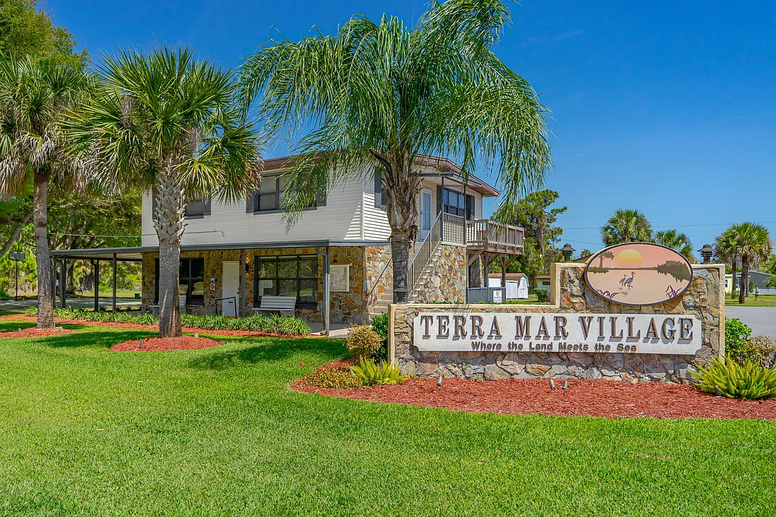 2-Bedroom Apartment in Waterfront Terra Mar Village — Photo 1