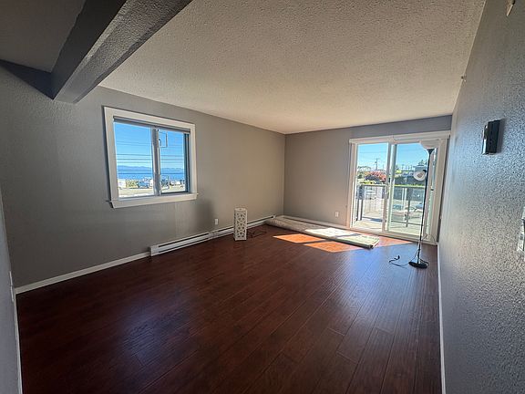 Living Room has views towards the ocean and Fog Duckers