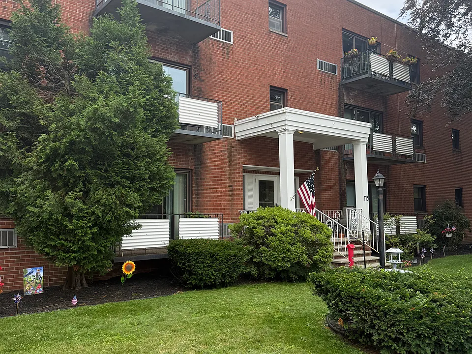 175 N Vine St #1E