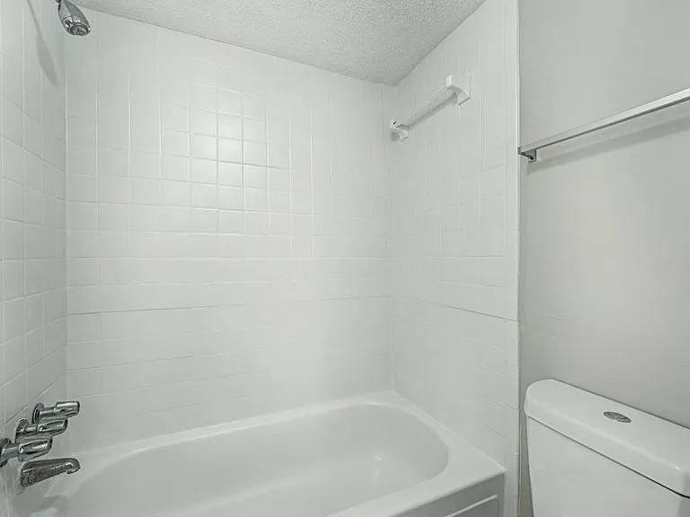 Hills at Hoover Apartments — Photo 13