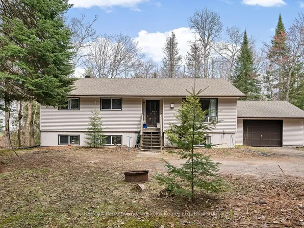 37 Humphrey Dr, Seguin, ON P2A 2W8