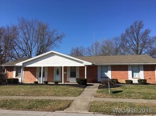 953 Crestwood Dr, Lima, OH