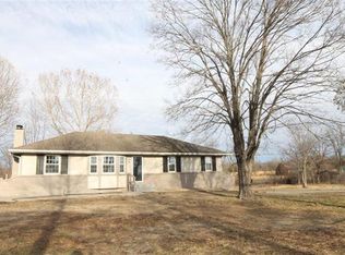 21402 E 289th St, Harrisonville, MO 64701