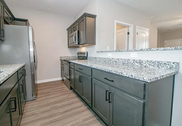 1115 Hillwood Dr — Photo 8