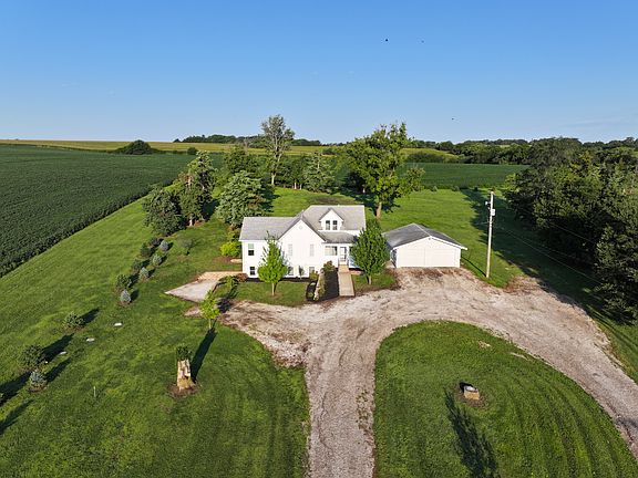 3rd image of 2561 County Road 11