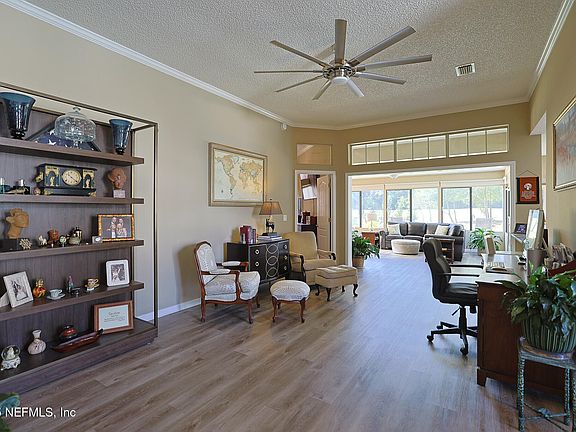 4th image of 3660 CLUBHOUSE Drive #B