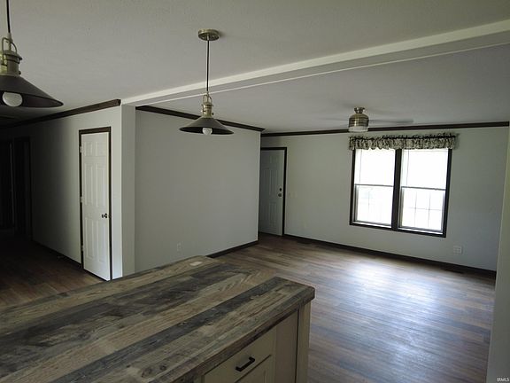 4th image of 251 Briarwood Ln