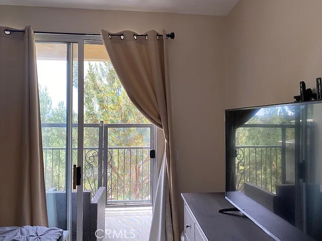 2442 Watermarke Pl — Photo 2