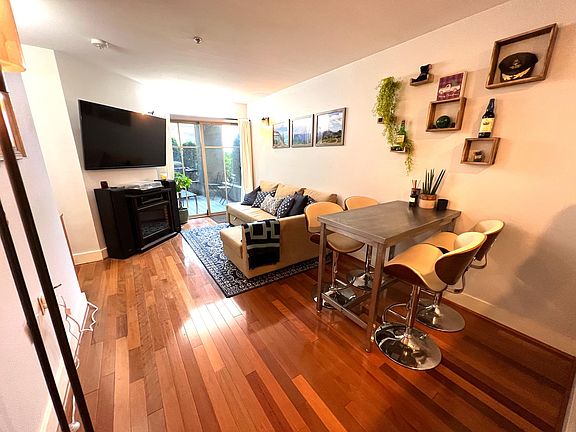 2nd image of 123 Queen Anne Ave APT 204