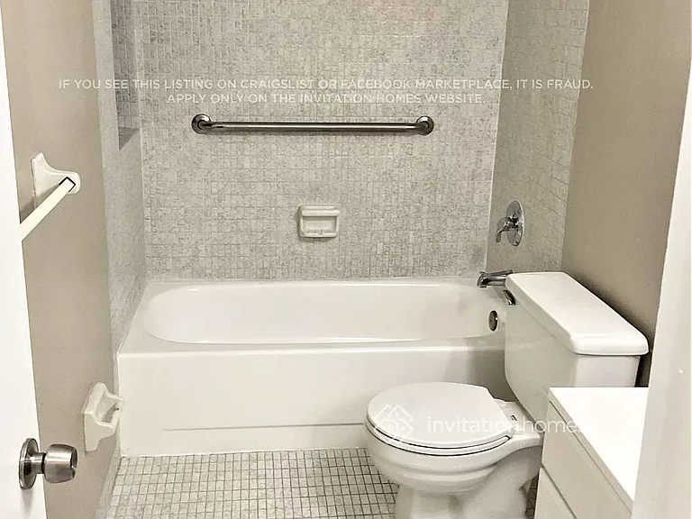 11721 SW 122nd Ave — Photo 16
