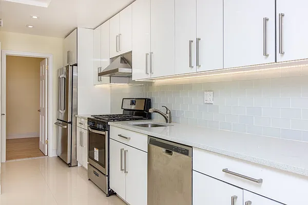 Sold by Prime Realty | media 3