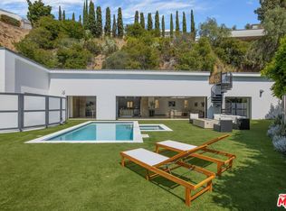 1401 Sunset Plaza Dr, Los Angeles, CA 90069