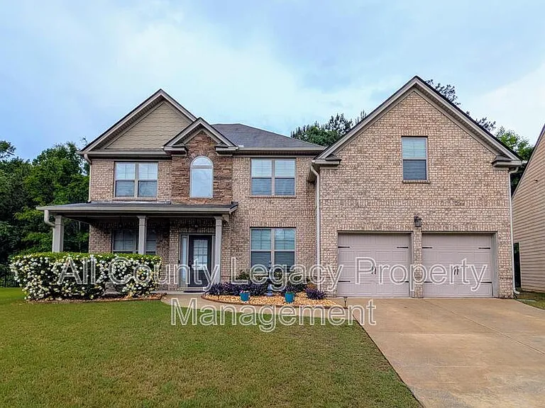 2591 Foxy Dr — Photo 1