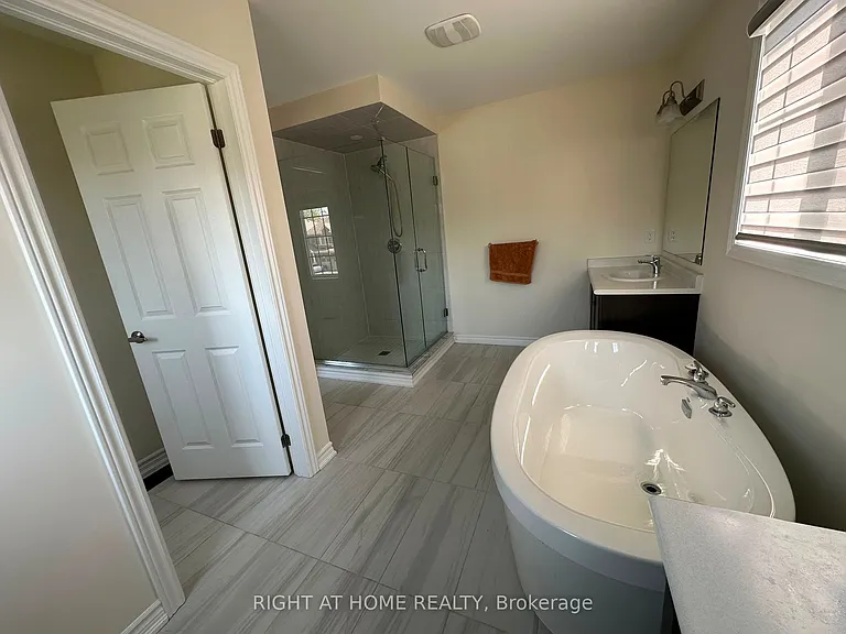 2 Bruce Cameron Dr — Photo 17