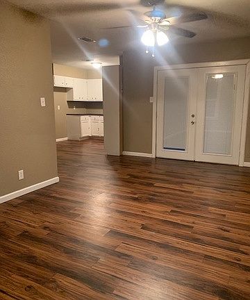 3rd image of 2101 Abacus St