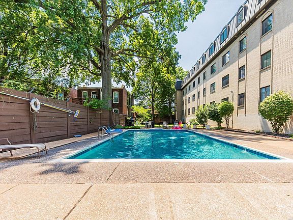 3rd image of 4355 Maryland Ave APT 409