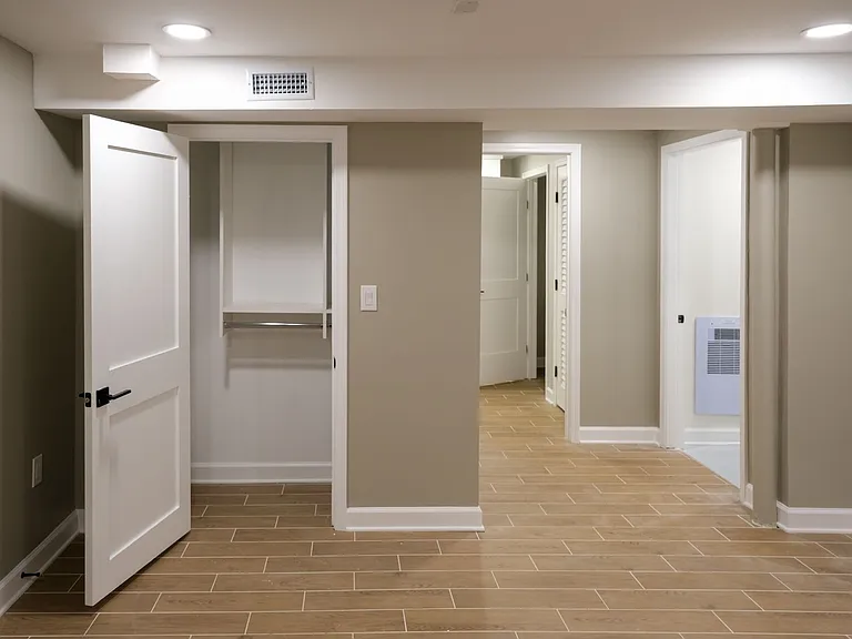 27 Swanson Ct — Photo 12