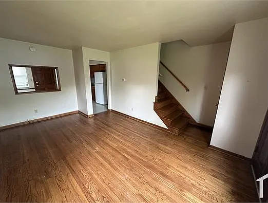 2 bed, 800 sqft, $1,200 — Photo 3