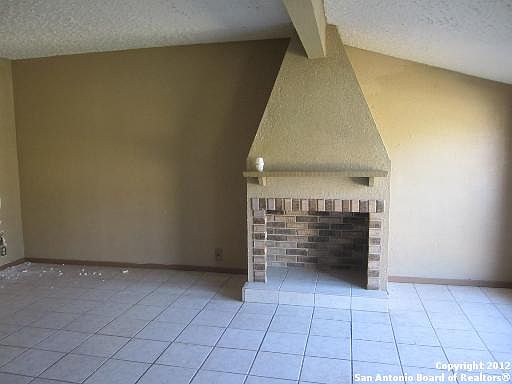 4th image of 926 MCCAULEY AVE